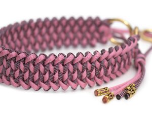 Halsband halvstryp i Lavender Pink / Rose Pink & Black Stripes