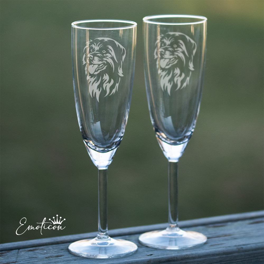 Champagneglas berger des pyrénées à face rase