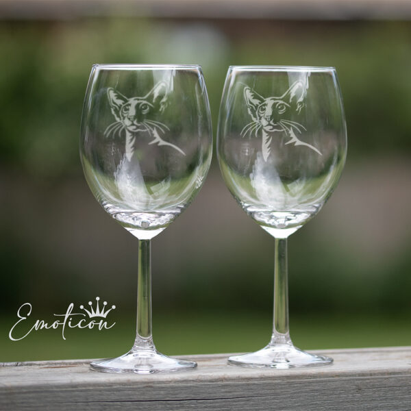 Vinglas katt - orientaliskt korthår