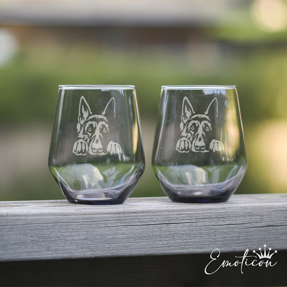 Grå glas tysk schäferhund