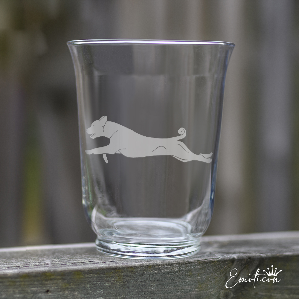 Vas/ljuslykta basenji