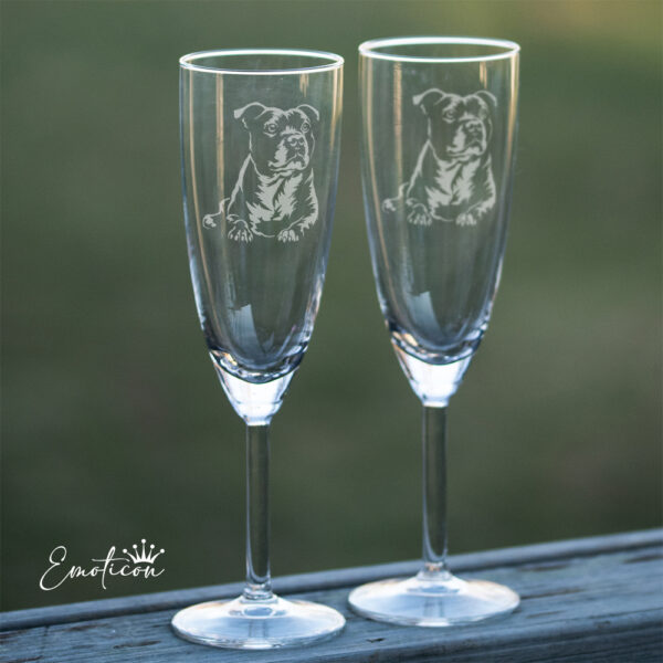 Champagneglas staffordshire bullterrier