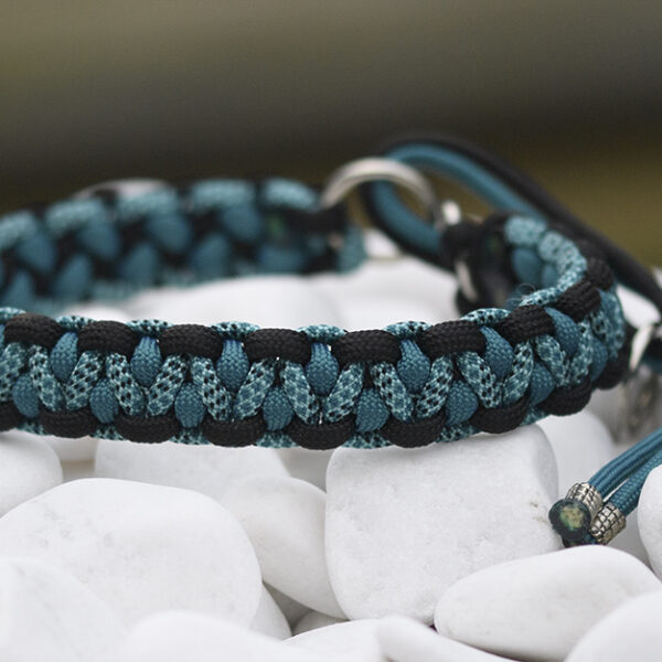 Halsband i Black, Night Sky & Teal