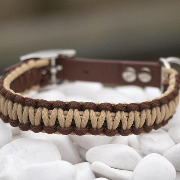 Halsband i Chocolate Brown & Sand Cookie