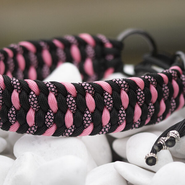 Halsband i Black, Rose Pink, Rose Pink & Black Diamonds