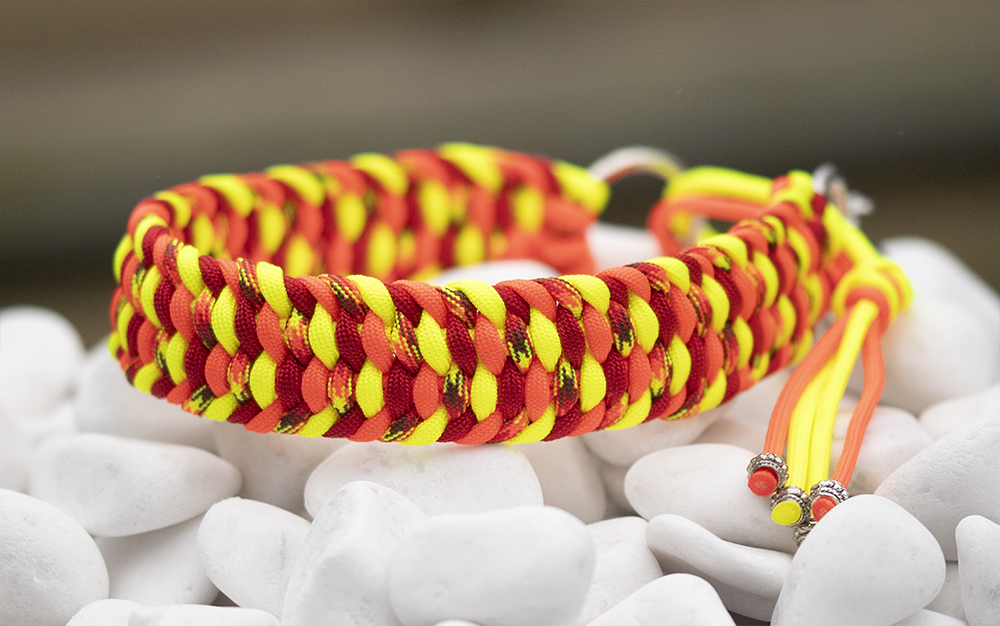 Halsband i Fireball, Imperial Red, Neon Orange & Ultra Neon Yellow