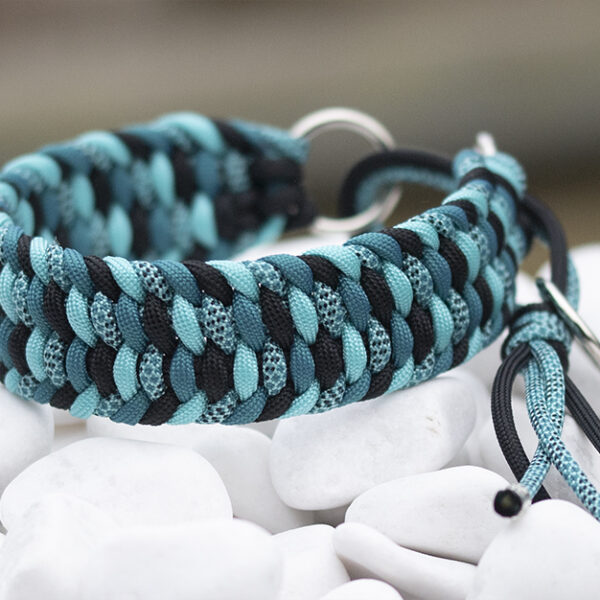Halsband i Black, Night Sky, Teal & Turquoise