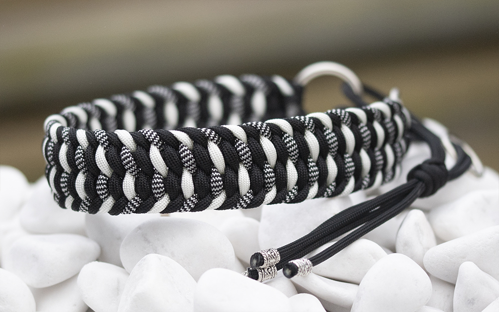 Halsband i Black, White & Zebra Shockwave
