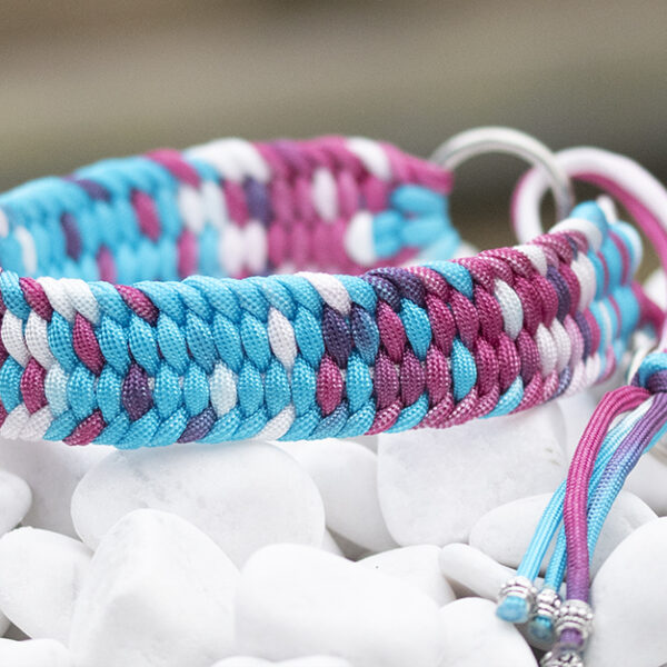 Halsband i Dip Dye Blue