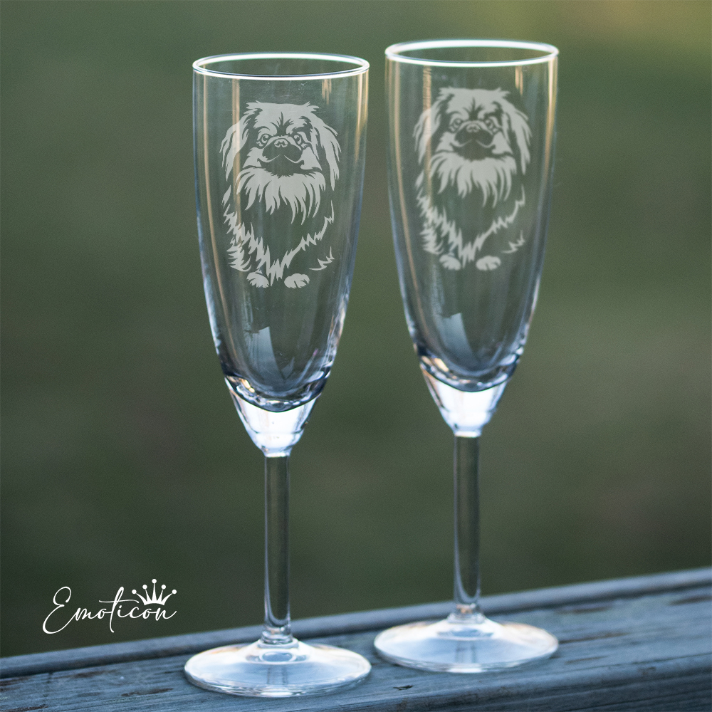 Champagneglas pekingese