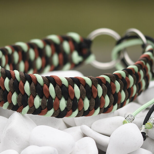 Halsband i Surf Green, Black, Bronze Brown & Branch Brown