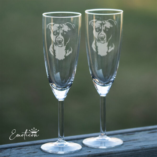 Champagneglas American staffordshire terrier