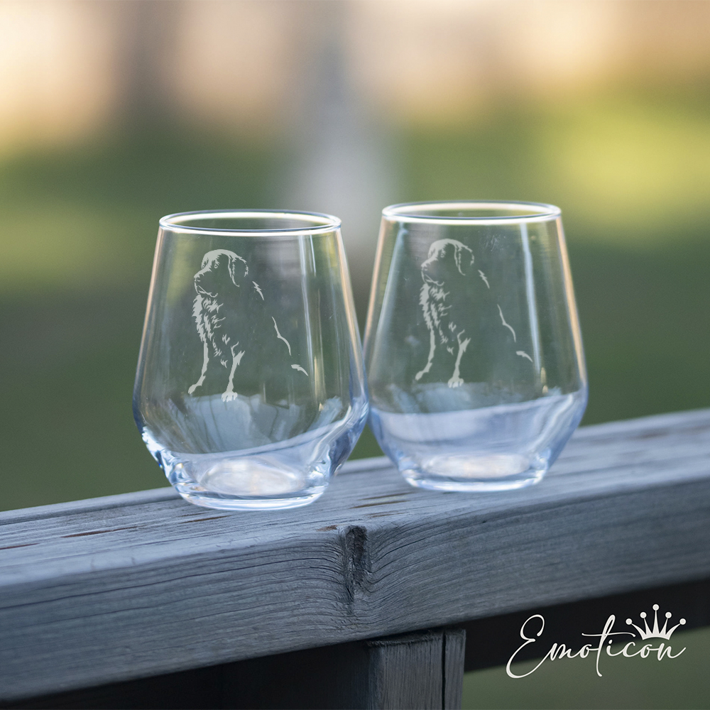 Glas pyrenéerhund