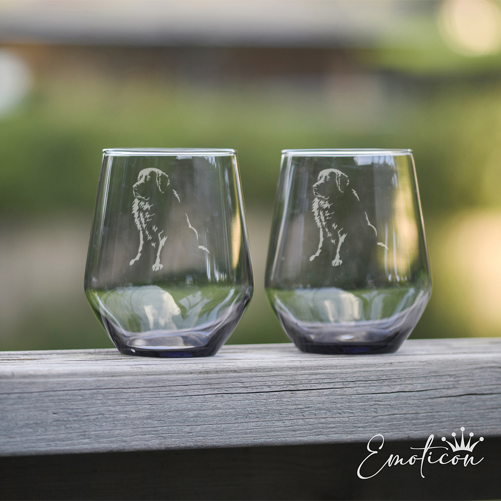 Grå glas pyrenéerhund