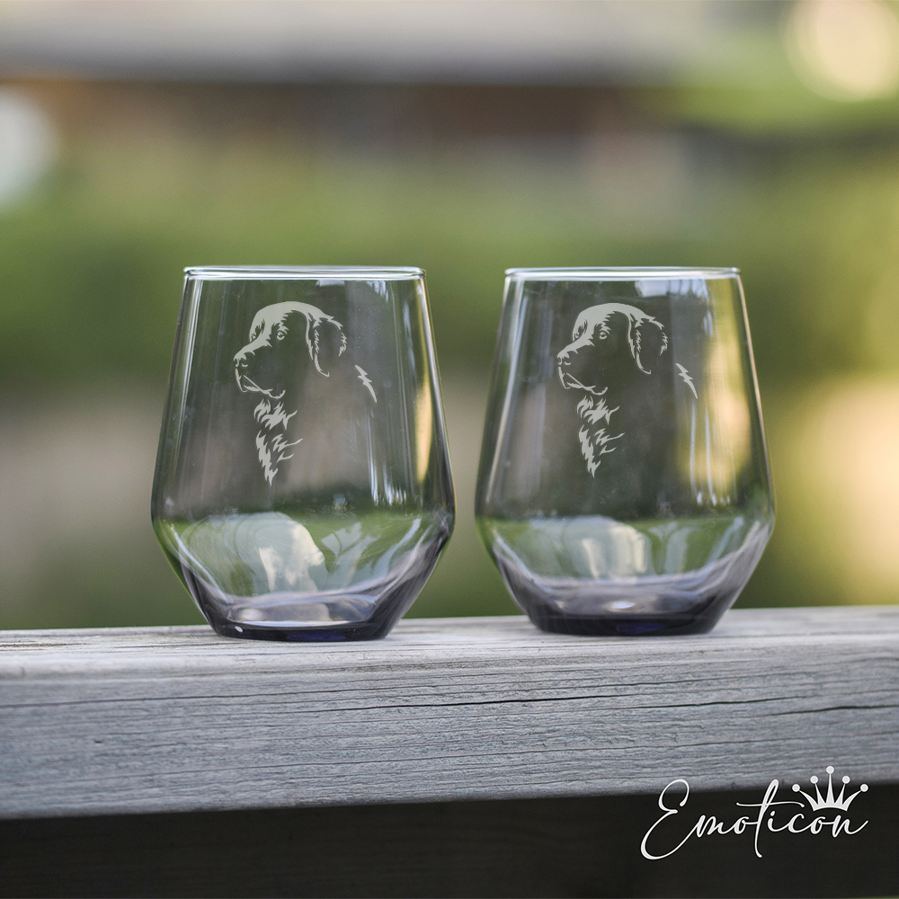Grå glas pyrenéerhund