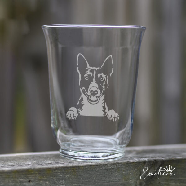 Vas/ljuslykta basenji