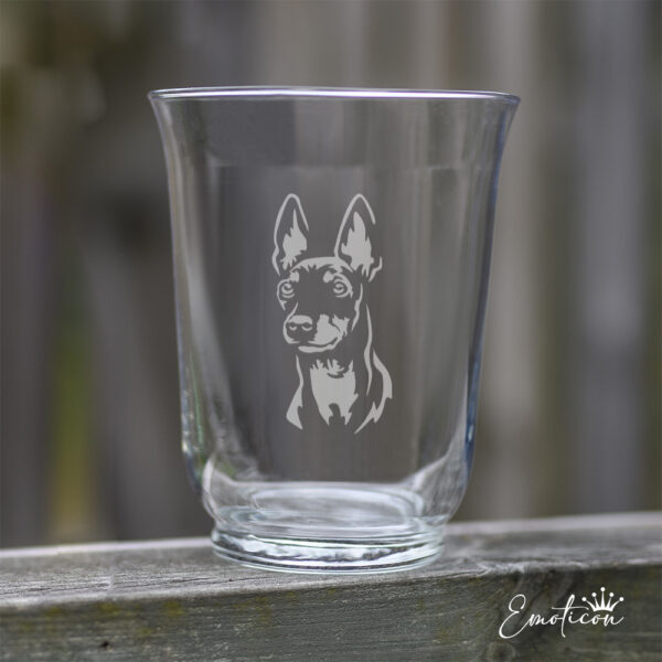 Vas/ljuslykta english toy terrier