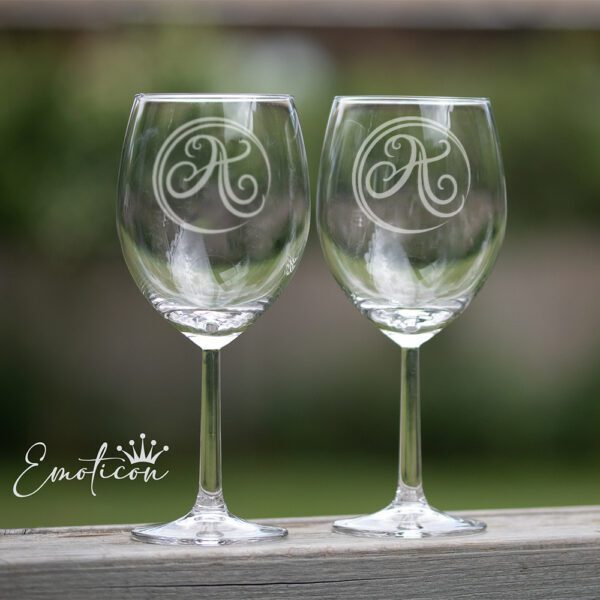 Vinglas med monogram