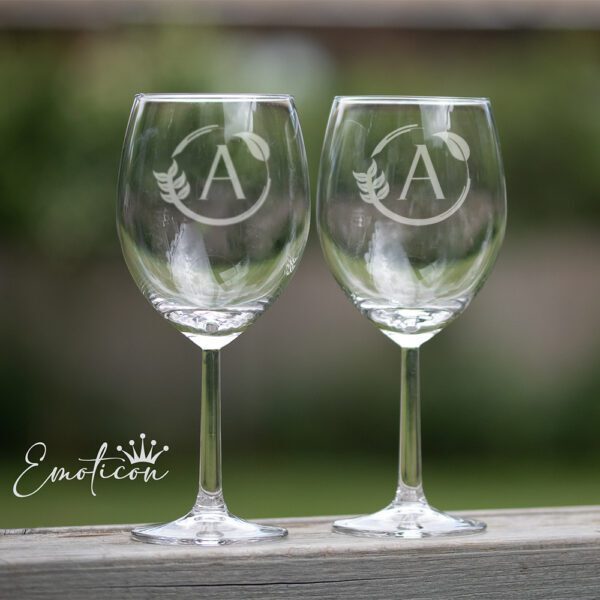 Vinglas med monogram