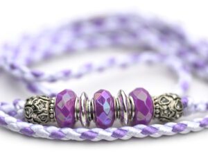 Satin show leads