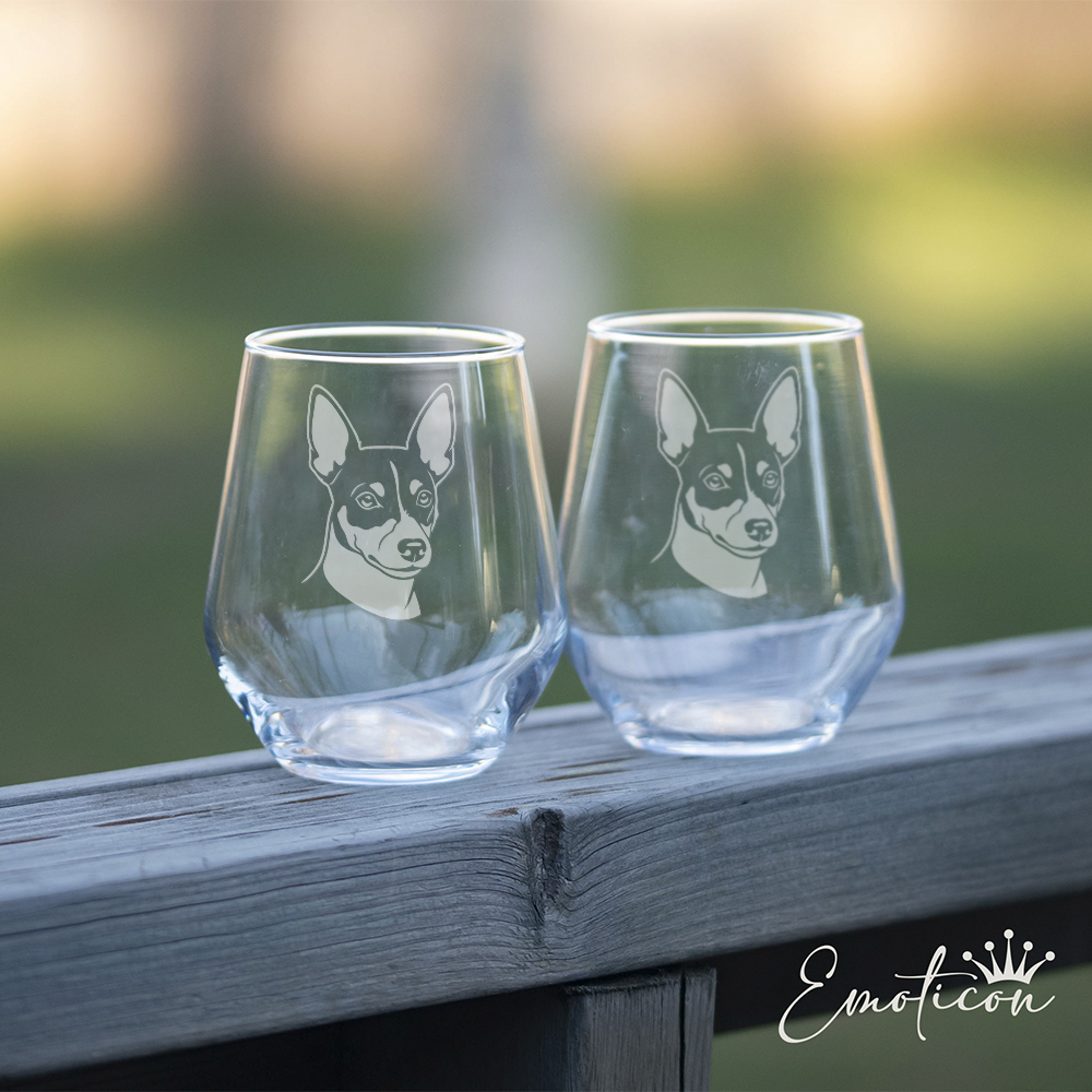 Glas american toy fox terrier
