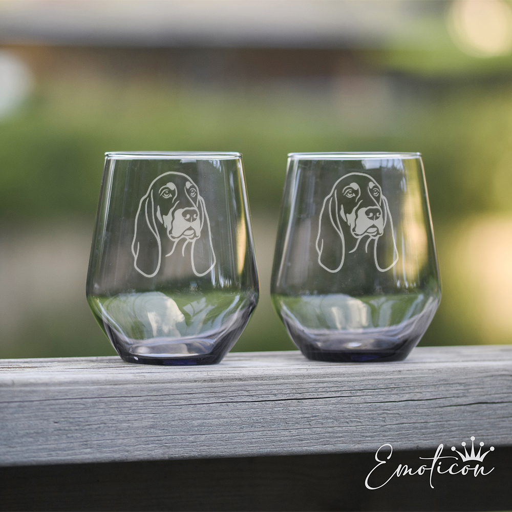 Grå glas black and tan coonhound