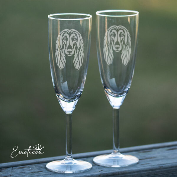 Champagneglas afghanhund