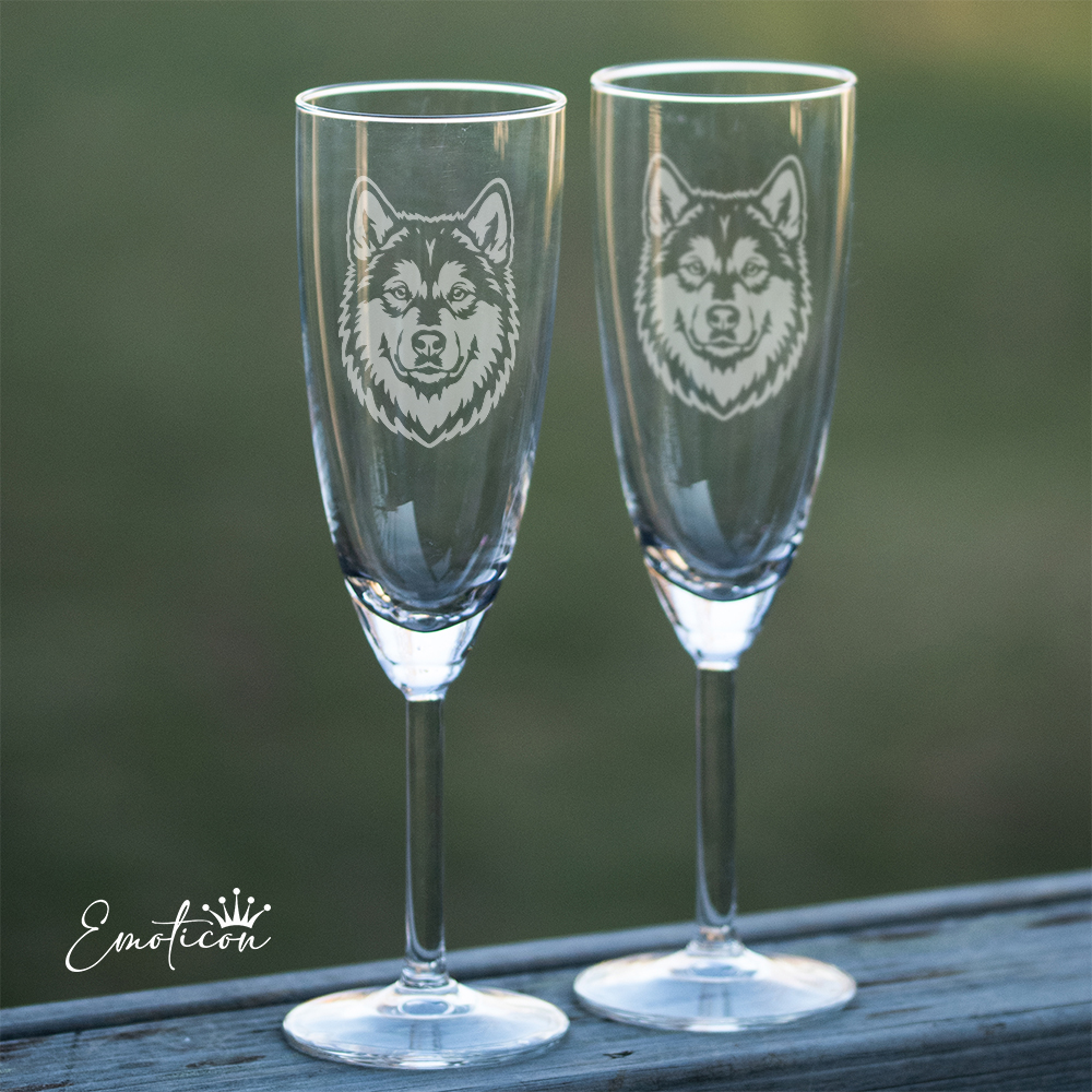 Champagneglas alaskan malamute