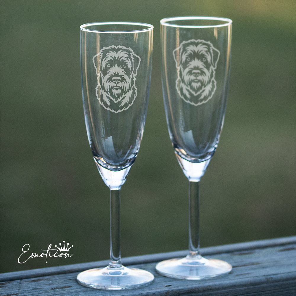 Champagneglas rysk svart terrier