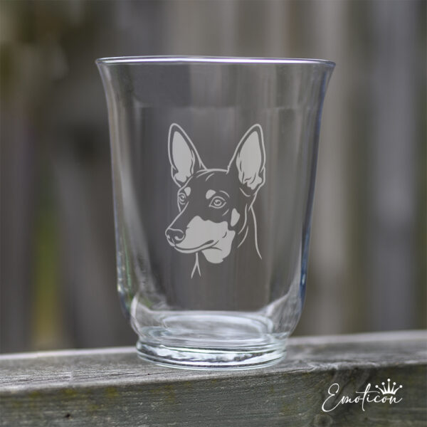 Vas/ljuslykta english toy terrier